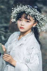 《娇软嫡女重生后，被阴鸷权臣宠疯了》虞雪霁 单临昭