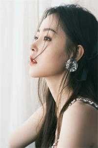 为假死妻子守身三年后，我带儿子娶文工首席